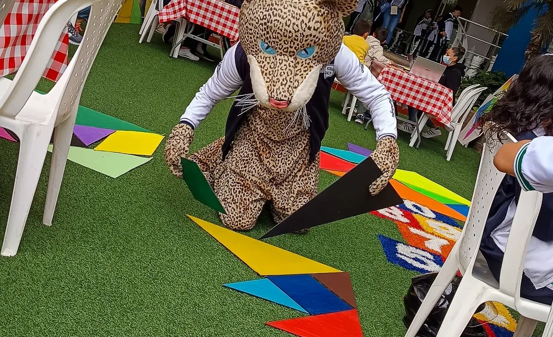 Tangram at the park
