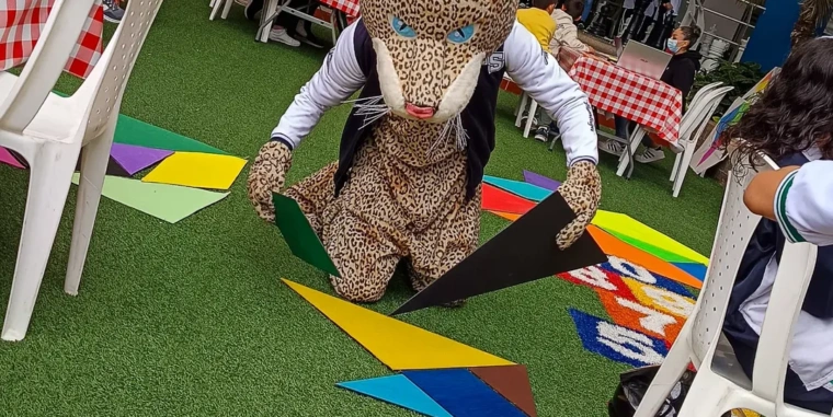 Tangram at the park